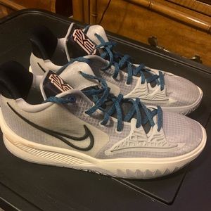 Nike kyrie 7